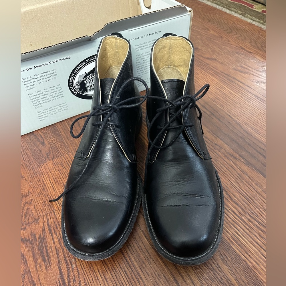 Pre-Owned Frye Phillip Chukka Boots - Black